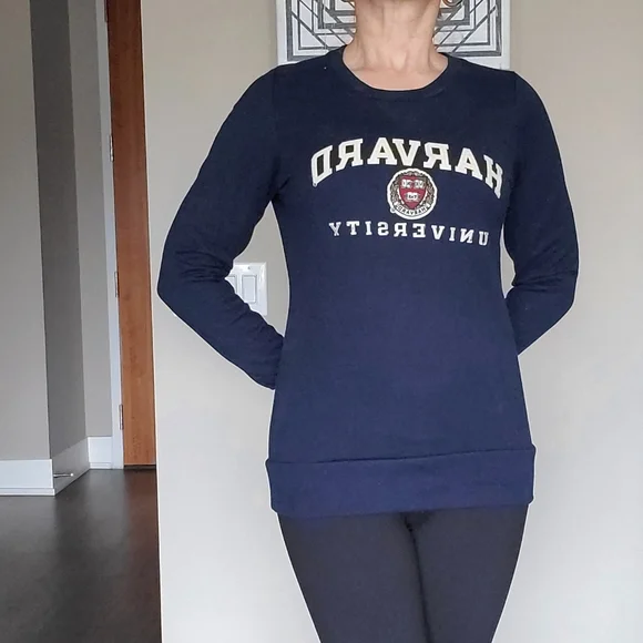 Harvard University Sweatshirt - Picture 4 of 16